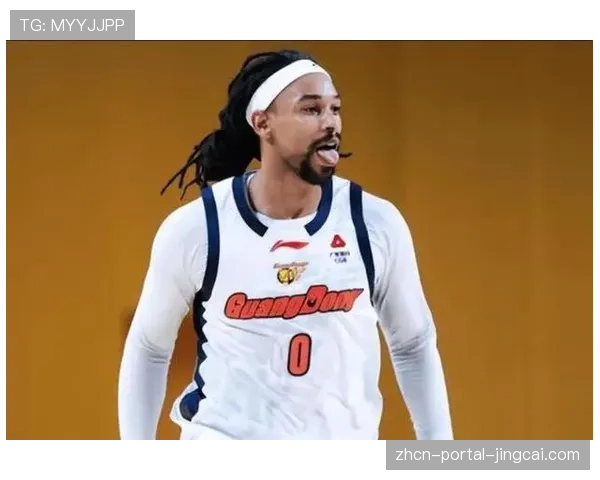 外援对决:萨林杰与大卫·詹姆斯的对位将直接影响双方进攻效率。 外援对决:萨林杰与大卫·詹姆斯的对位将直接影响双方进攻效率。