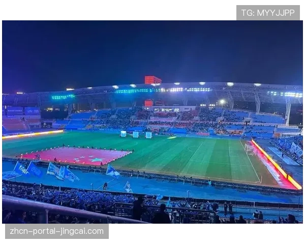 重庆铜梁龙主场球市火爆，升班马带动当地足球热情